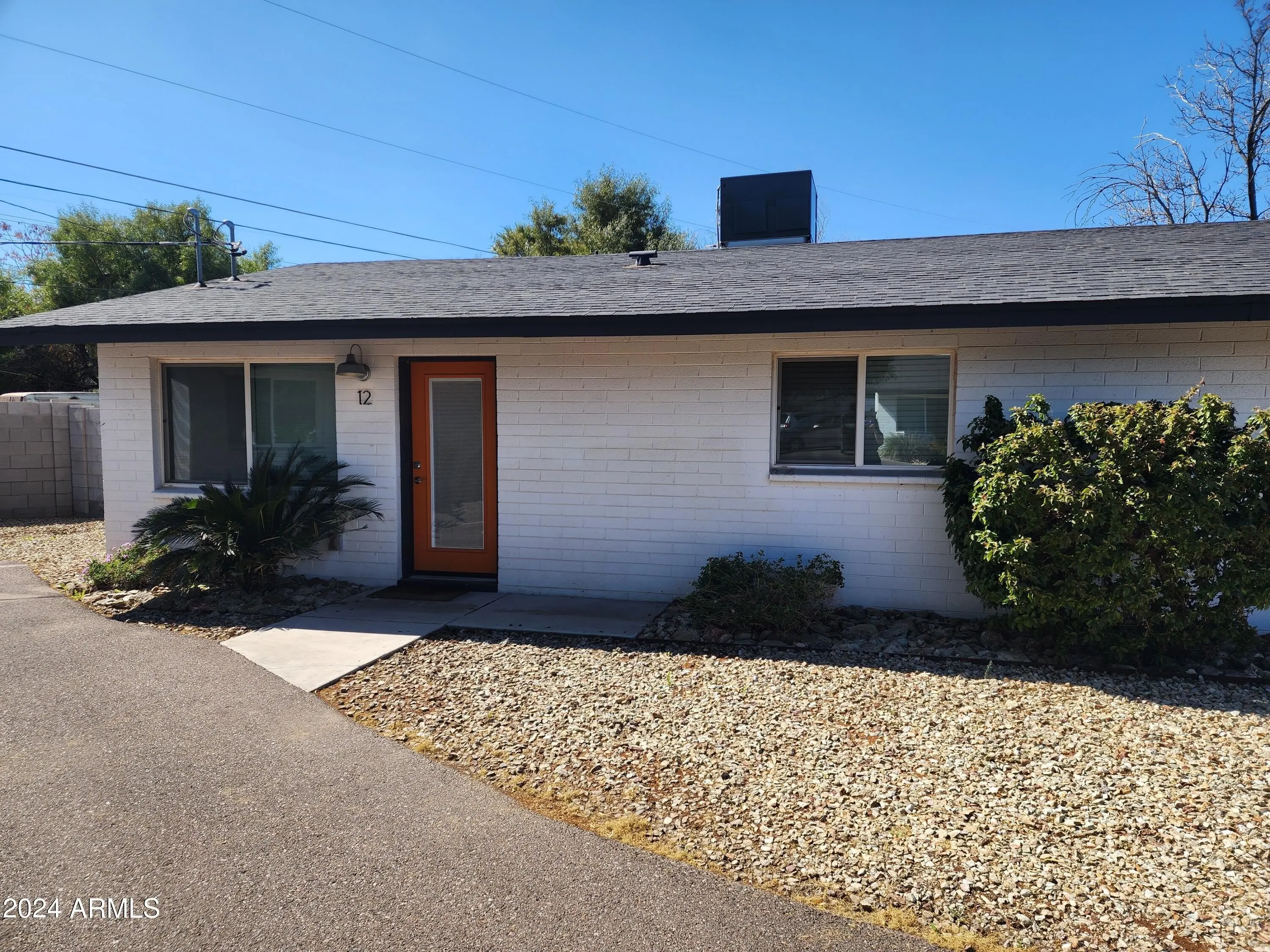 3416 N 37th St Phoenix, AZ 85018