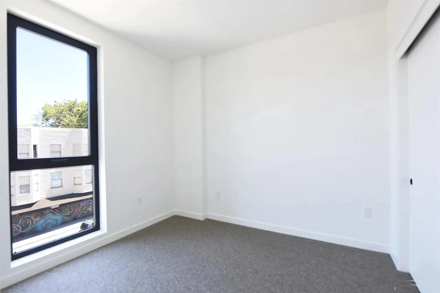 395 6th St Apt 305 photo 3