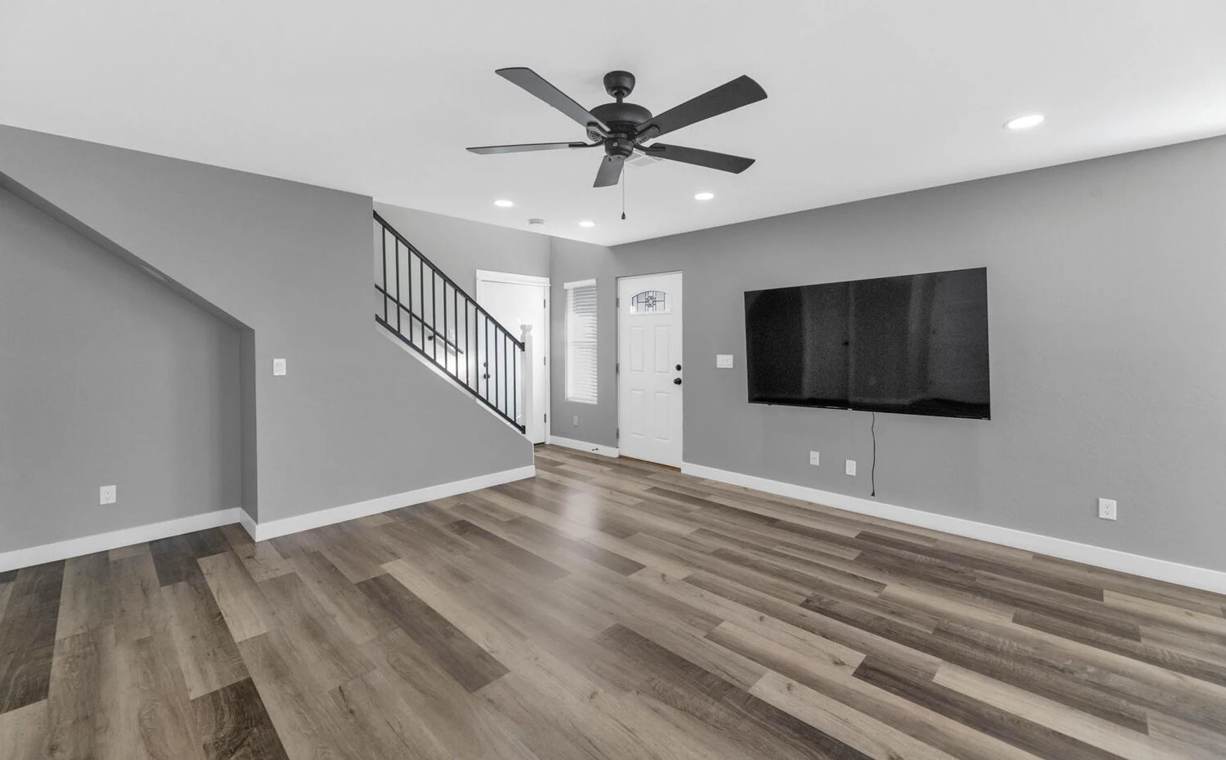 2509 E. Broadway Rd #4 Phoenix, AZ 85040 photo 3