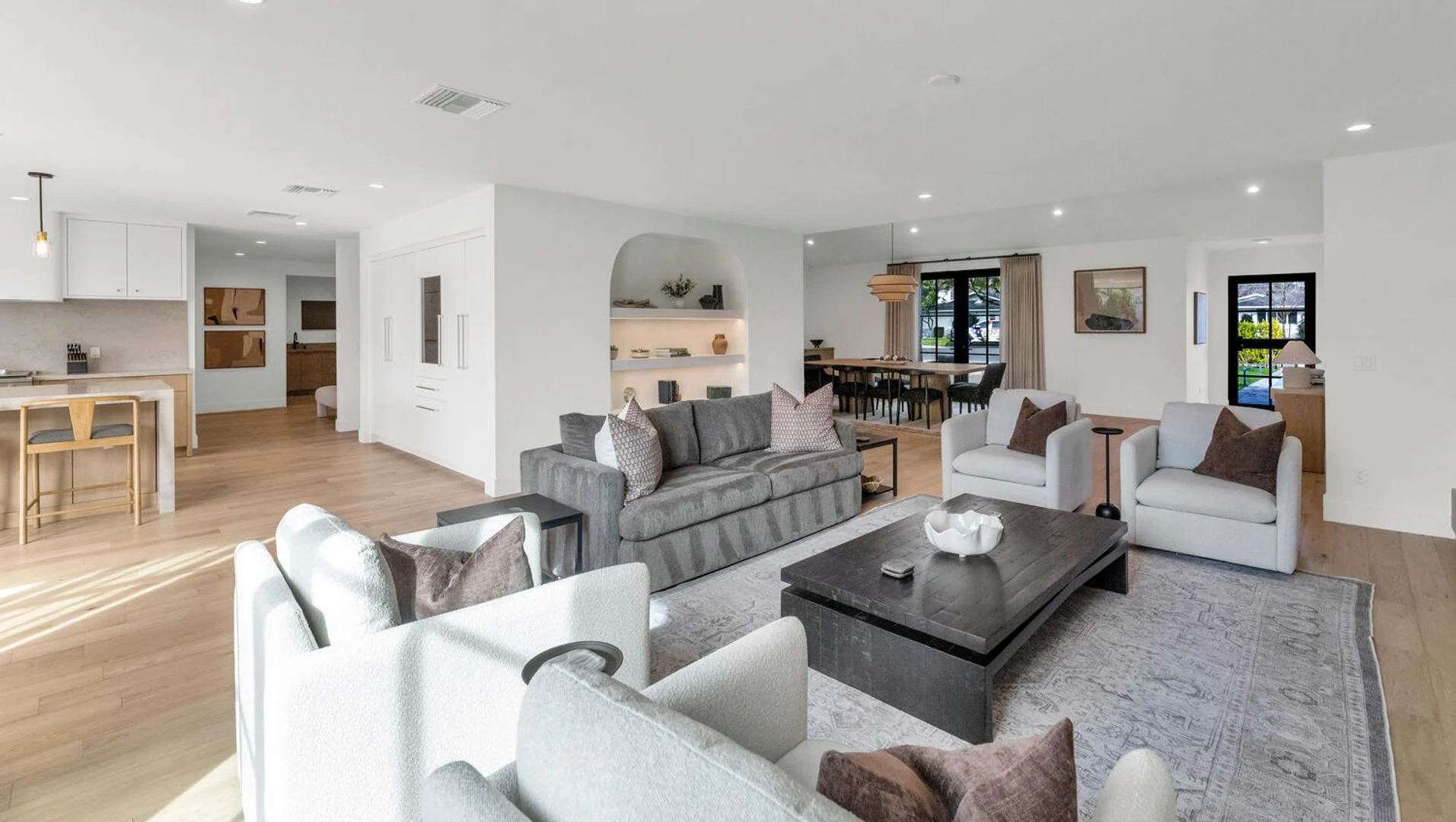 6039 E Calle Camelia Scottsdale, AZ 85251
