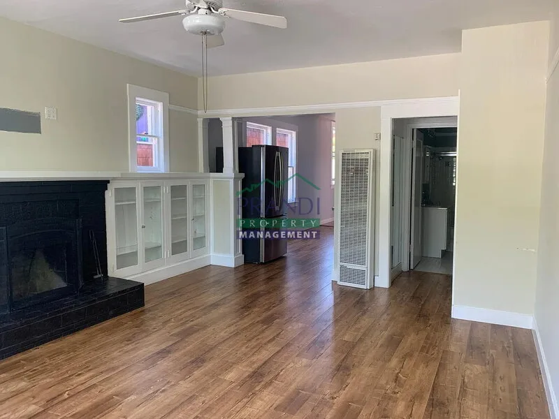 106 Union St unit 2 photo 4