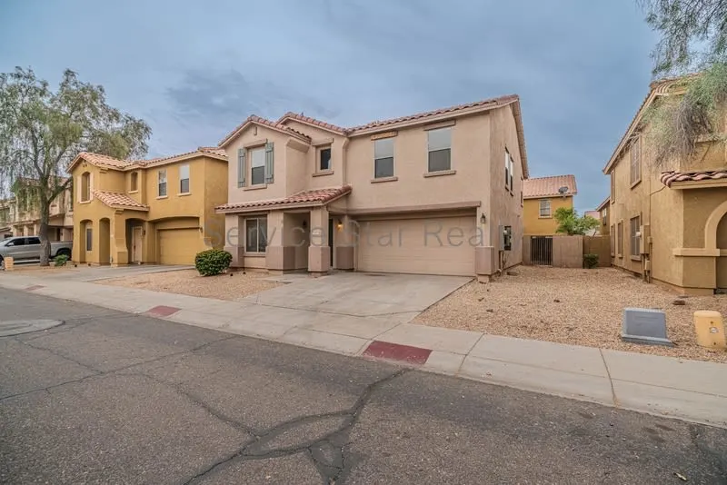 9425 W Wilshire Ave Phoenix, AZ 85037 photo 4