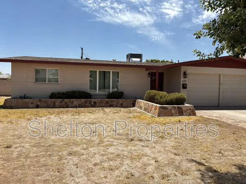 523 E Malibu Dr Tempe, AZ 85282 photo 2