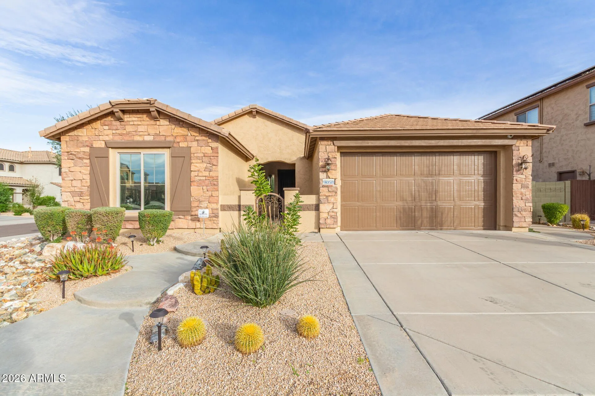 9058 W Redbird Rd Peoria, AZ 85383 photo 2