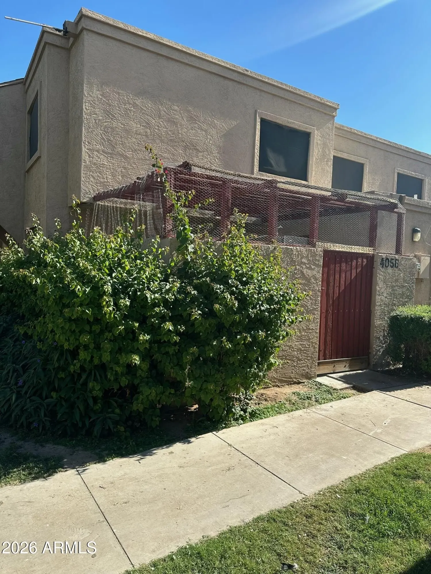 4056 W Mesquite Ln Phoenix, AZ 85019 photo 2