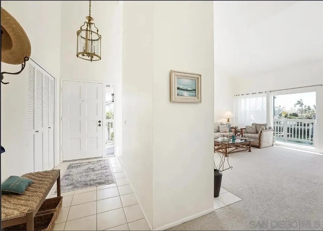 66 W KINGSTON CT photo 3