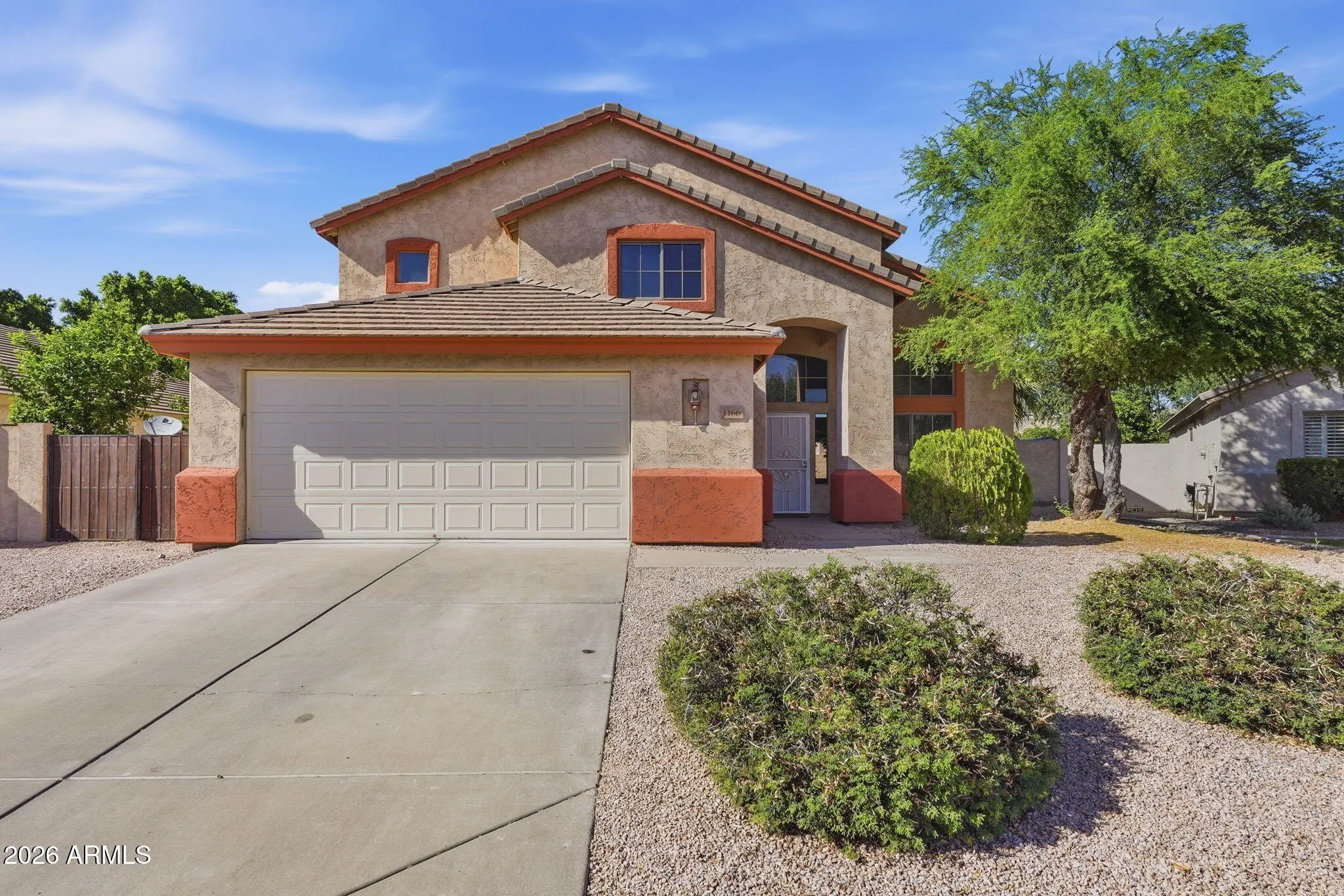 1166 E STOTTLER Drive photo 2