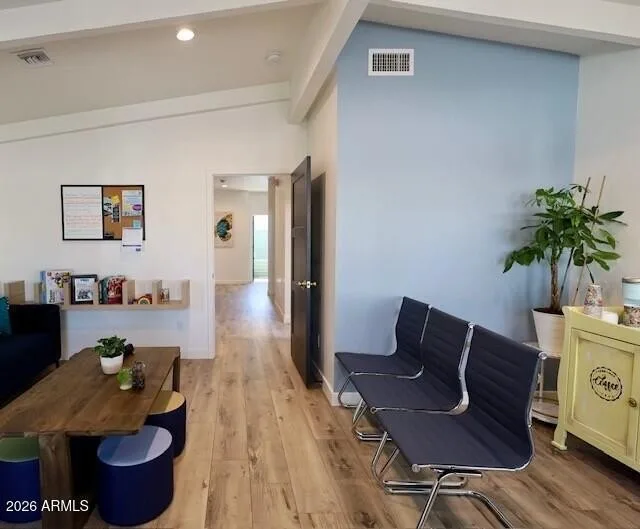 214 E MONTEREY Way photo 3
