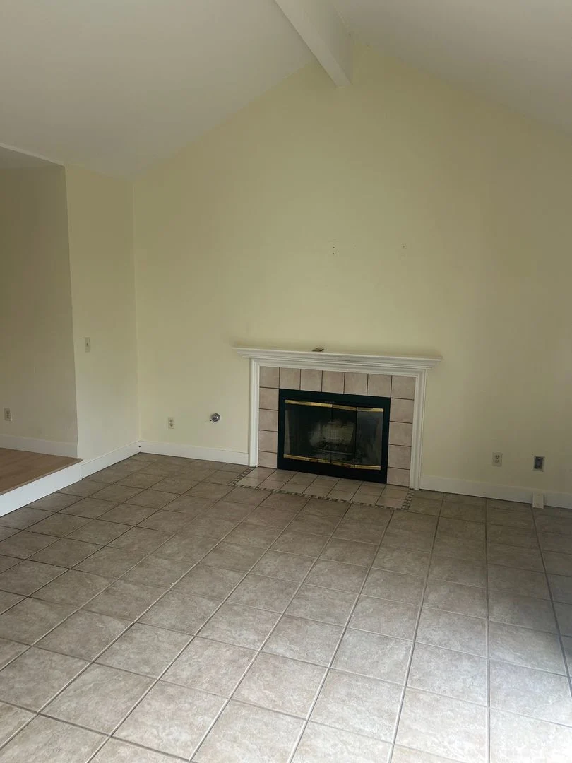 $3695.00 - Executive 3 Beds/ 2.5 Baths Beautiful Home photo 4