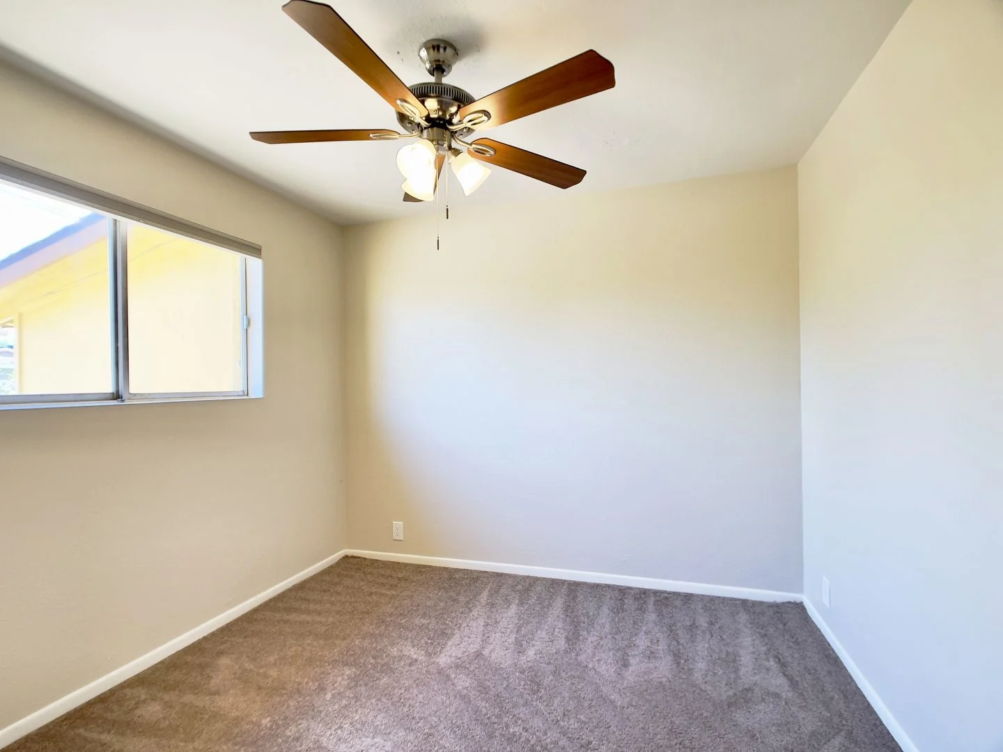 1913 E El Parque Dr Tempe, AZ 85282 photo 2