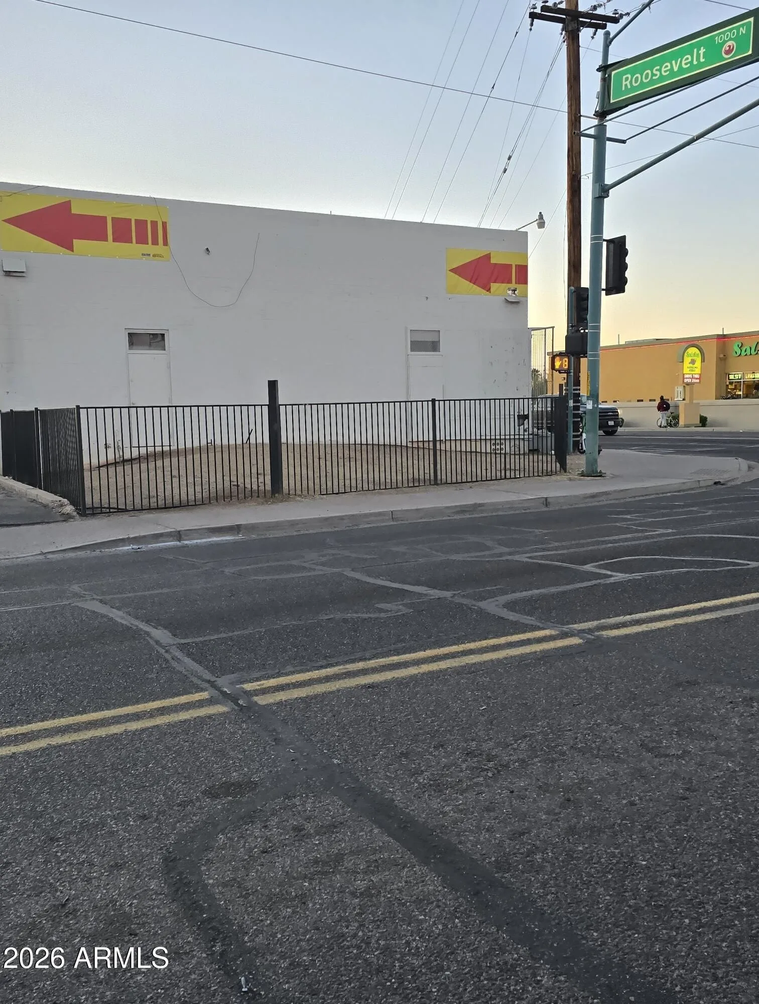 918 N 24TH Street photo 3