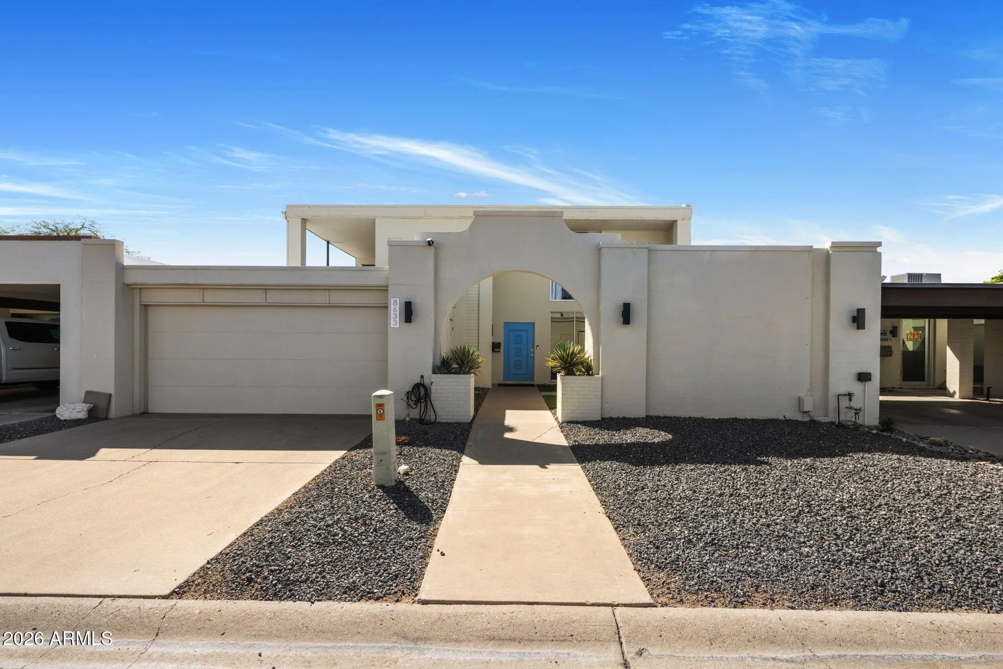 8633 E Monterosa Ave Scottsdale, AZ 85251 photo 2