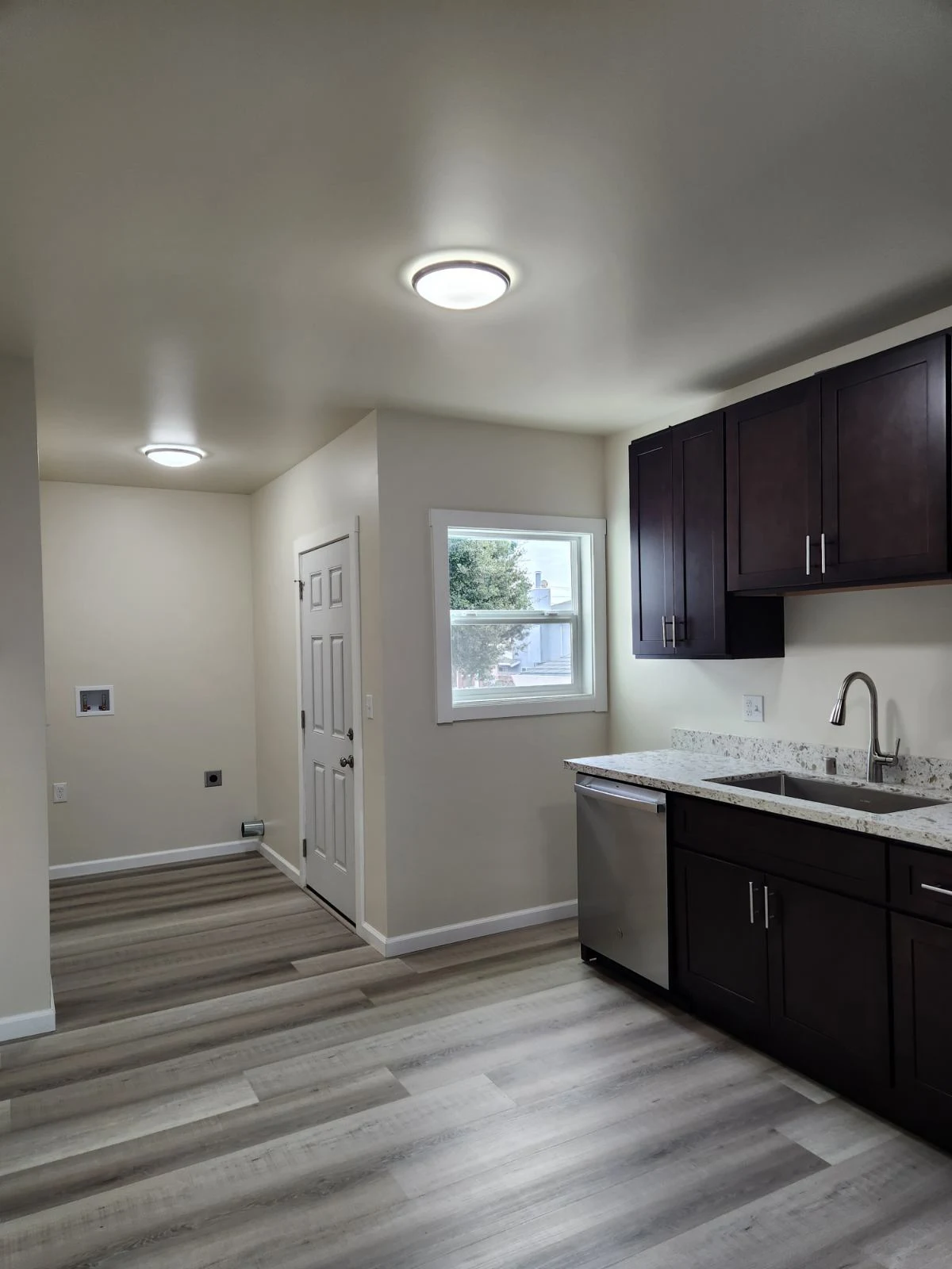 242 16th St Richmond, CA 94801 photo 4