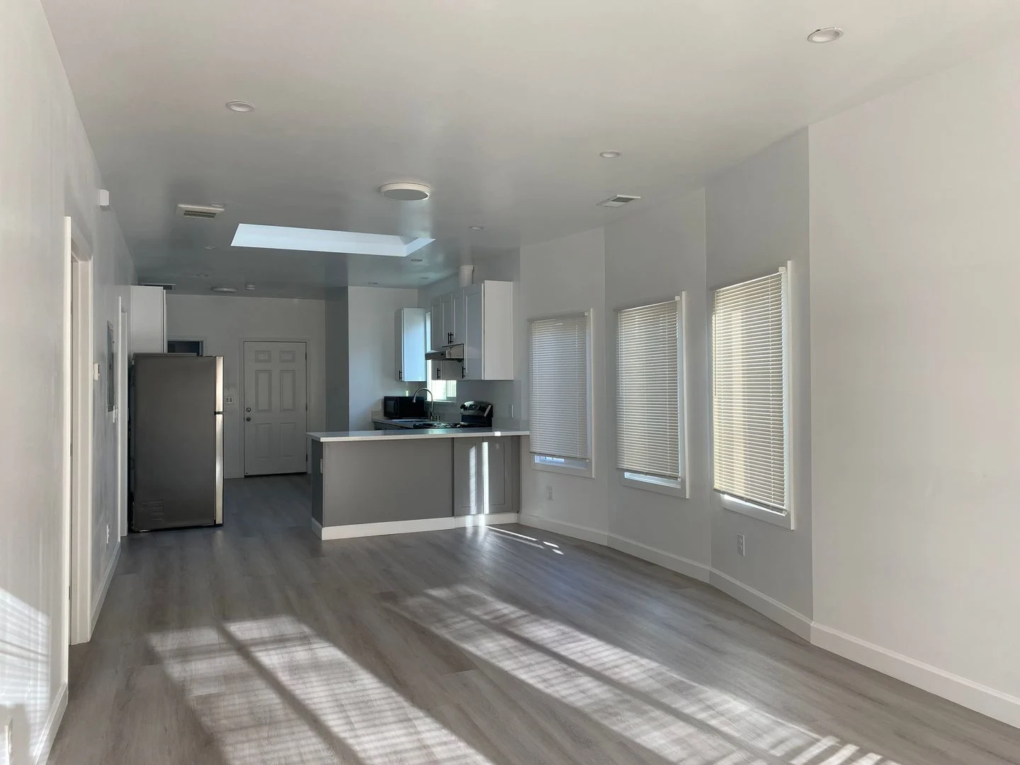 1711 Bridge Ave Oakland, CA 94601 photo 4