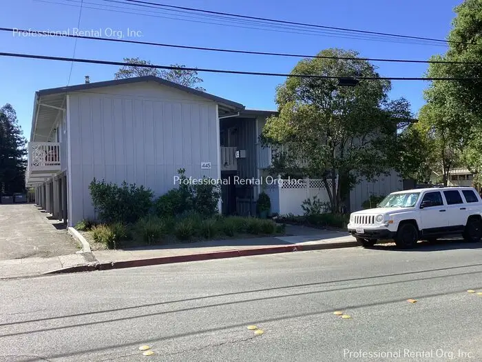 445 S E St Santa Rosa, CA 95404 photo 2