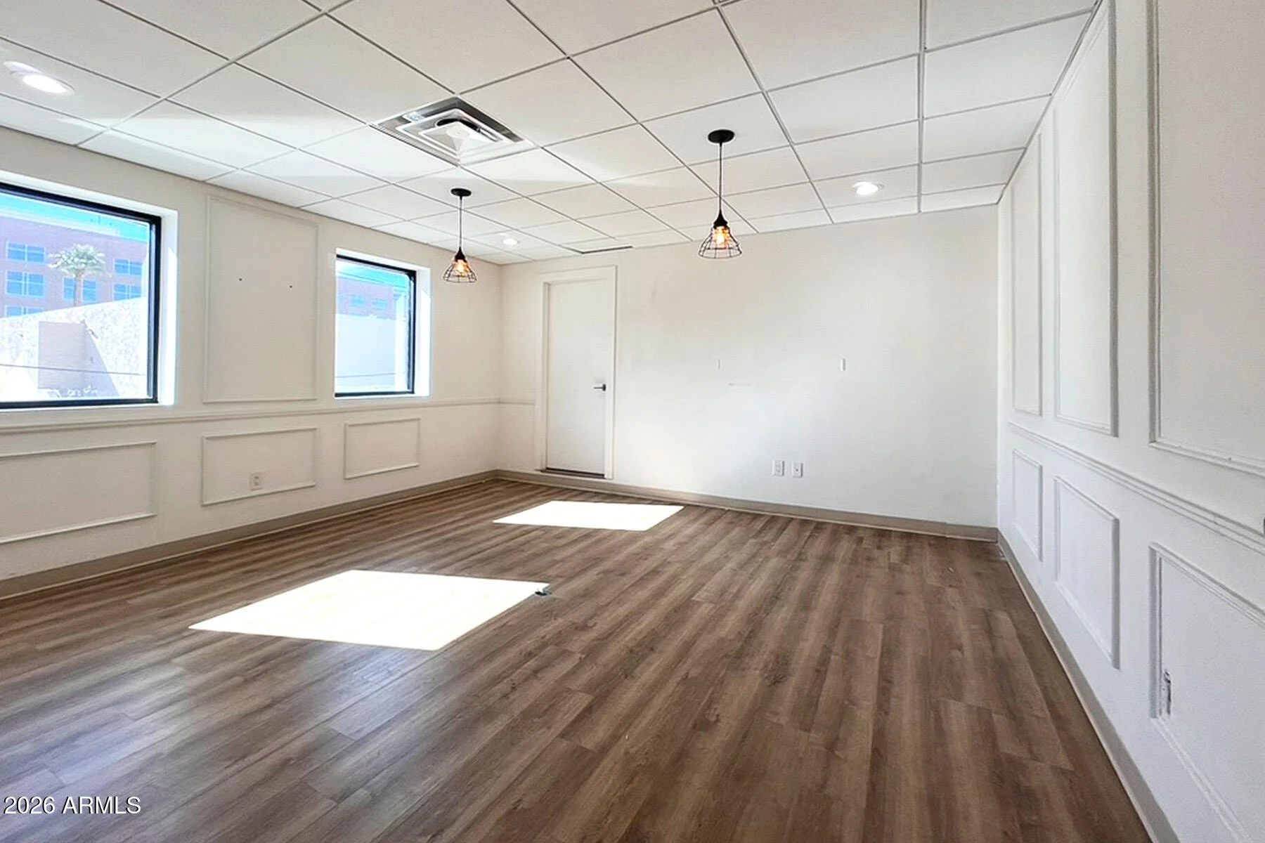 1805 W VAN BUREN Street photo 4