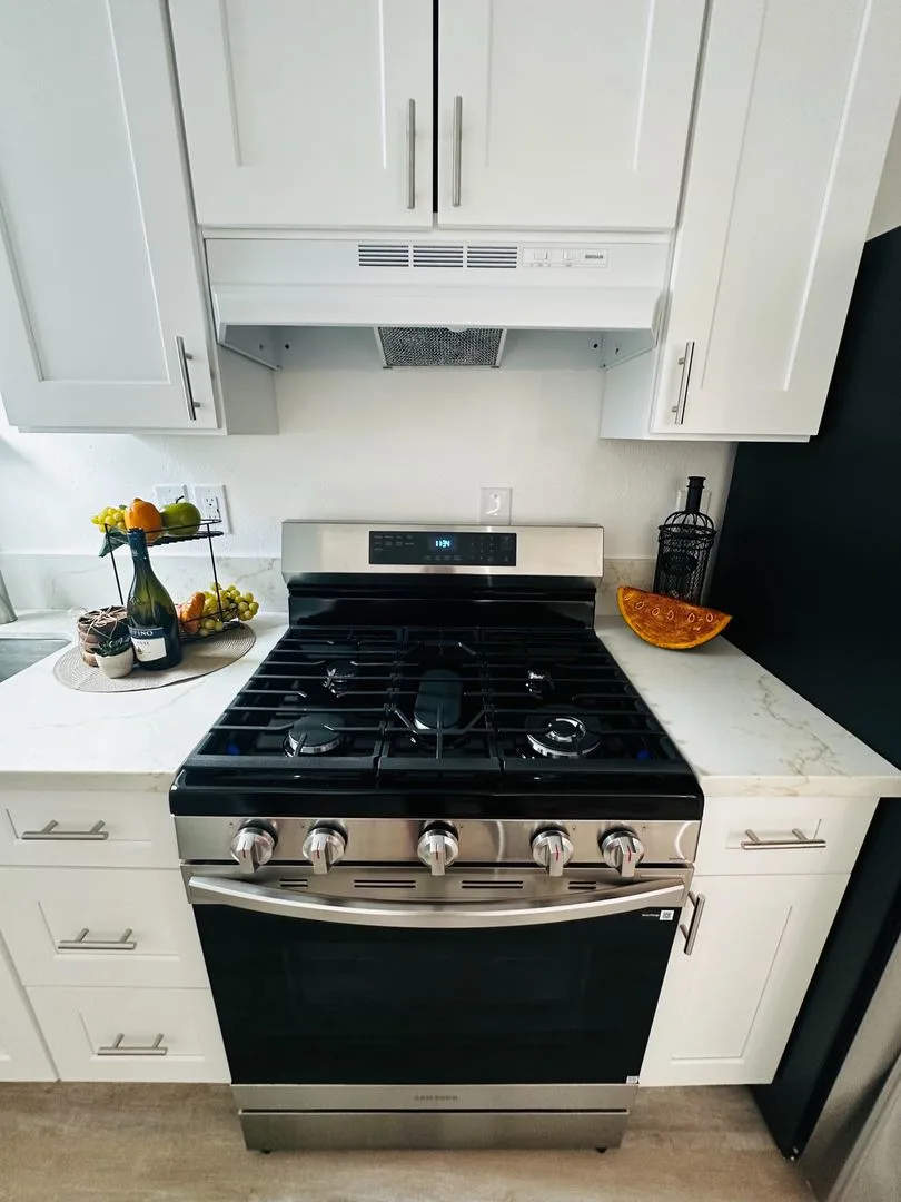 ✨ Stunning Brand-New Cottage in the Heart of North Park! ✨   FREE RENT until Sept. 1st!! photo 5