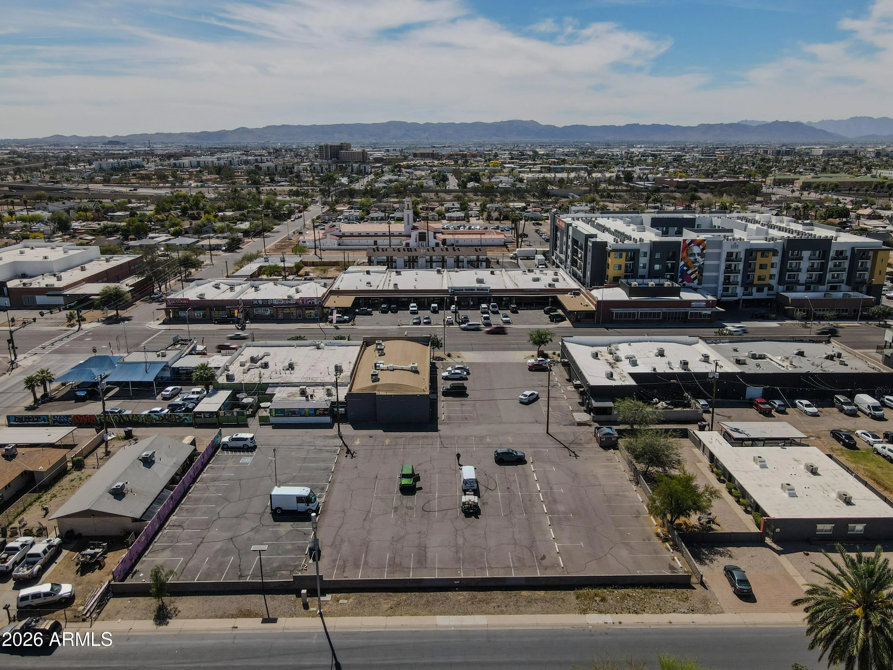 1730 E MCDOWELL Road photo 5