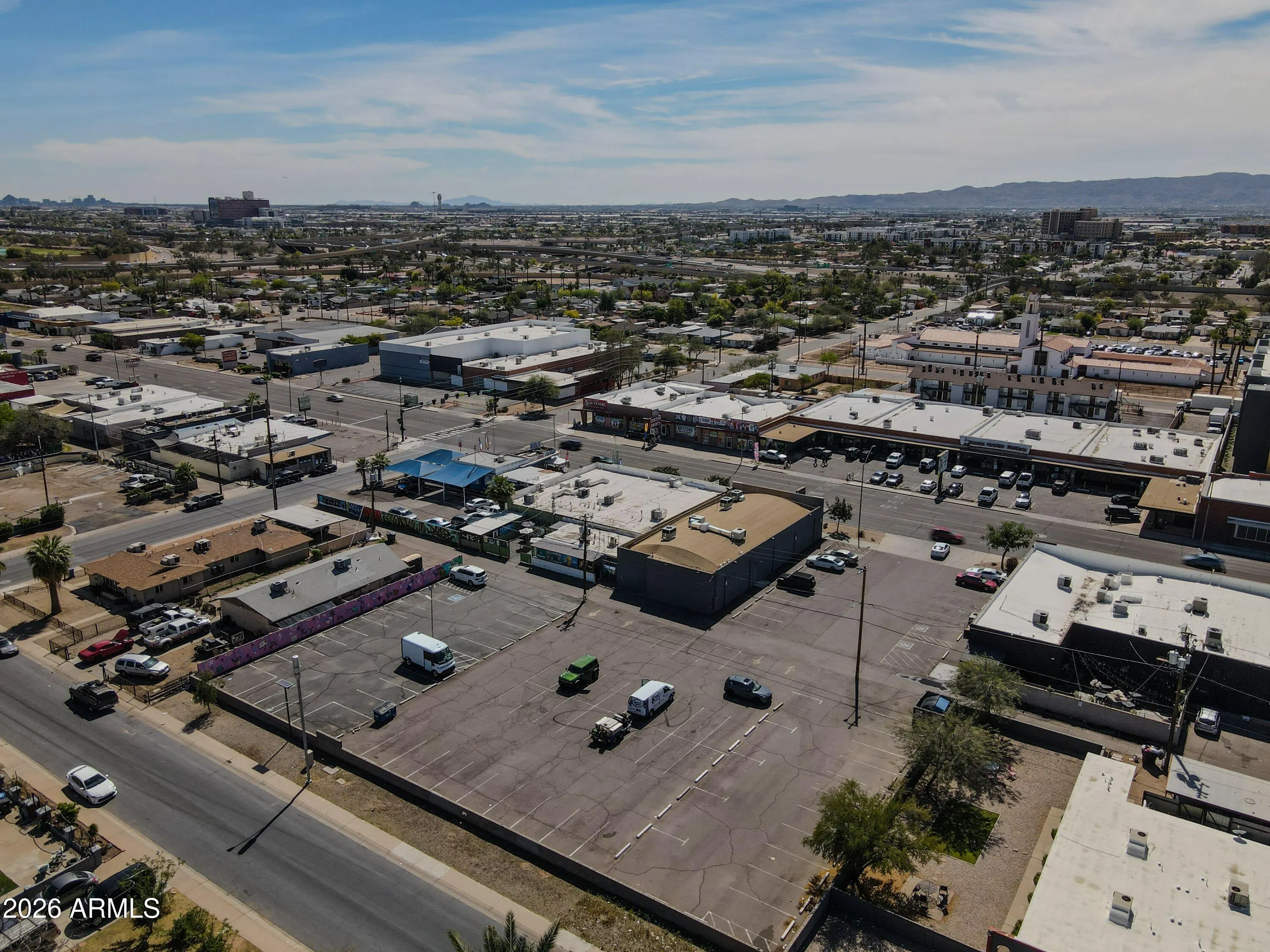 1730 E MCDOWELL Road photo 4