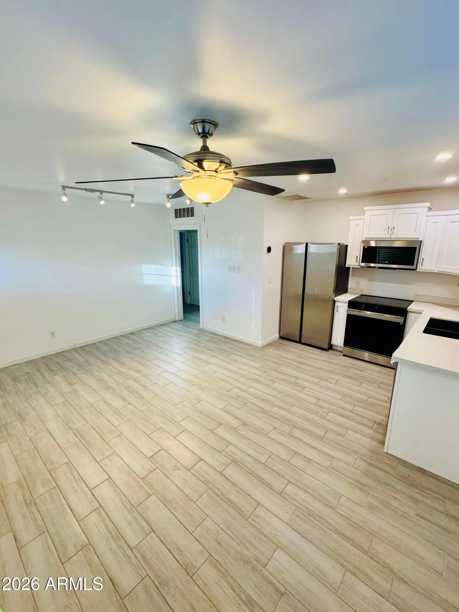 1411 N 5th Street photo 2