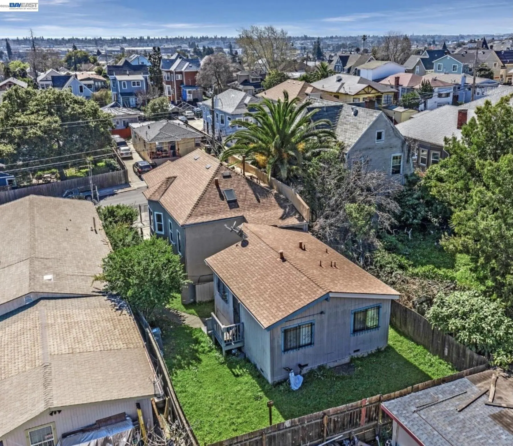 2422 E 24th St Oakland, CA 94601 photo 4