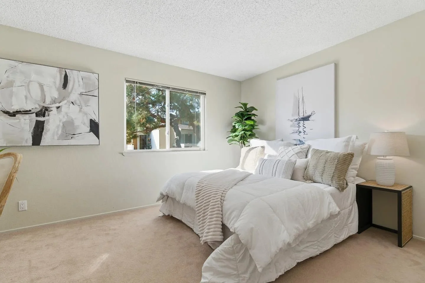Well Maintained 1 Bed/1bath