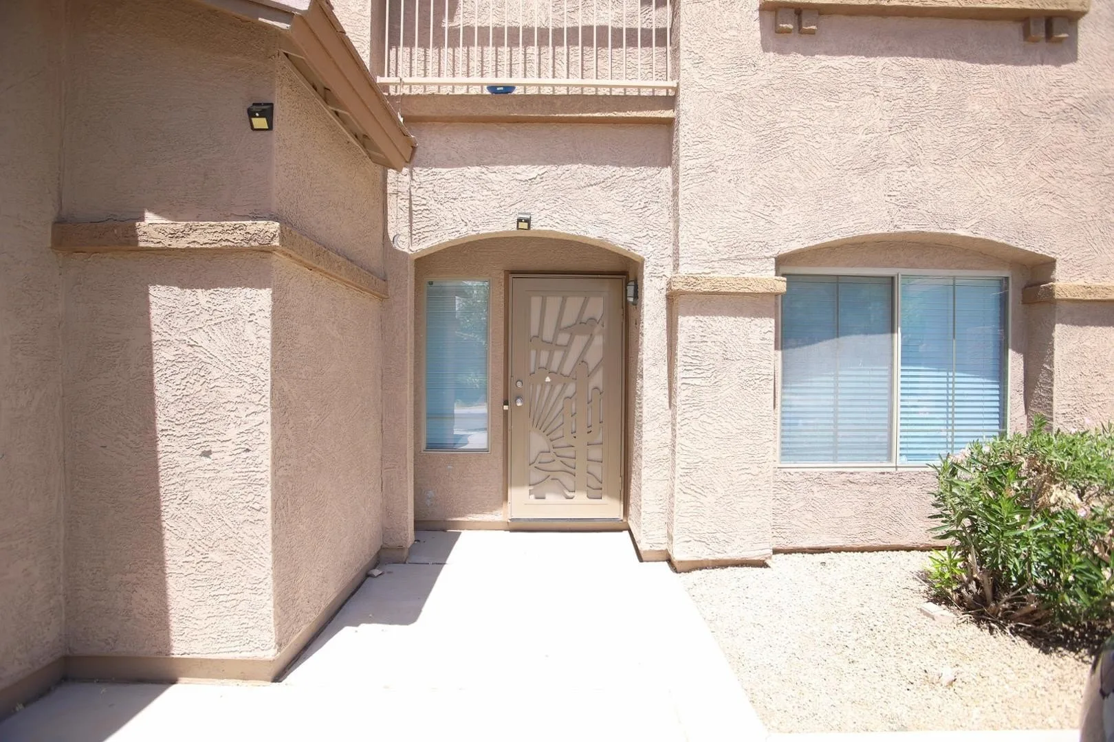 512 E Rainbow Dr Chandler, AZ 85249 photo 4