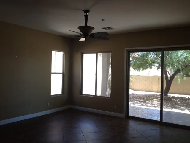 27701 N Higuera Dr Peoria, AZ 85383 photo 2