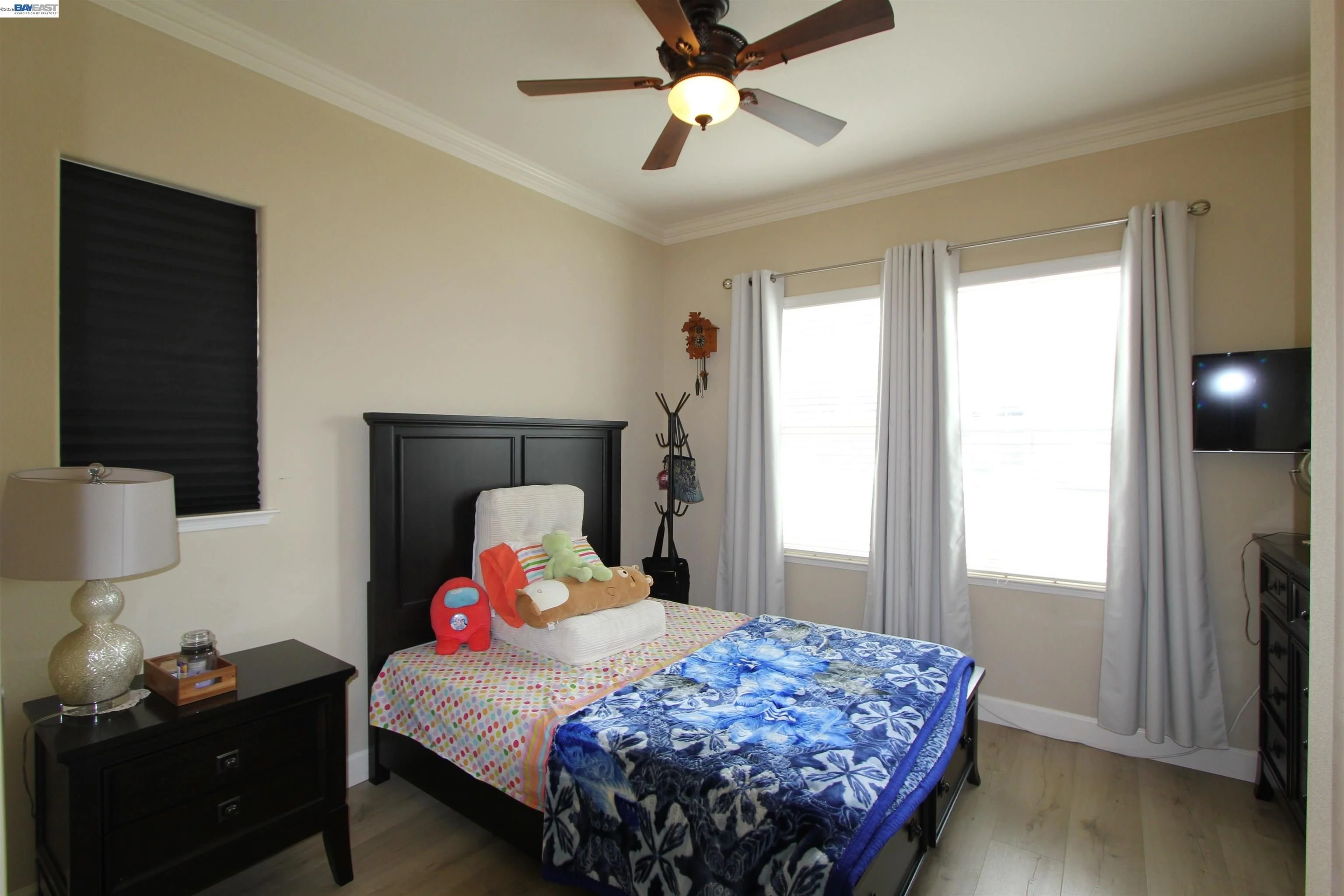 5202 SALERNO DR photo 3