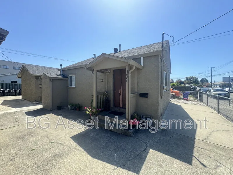1680 24th St San Pablo, CA 94806 photo 2