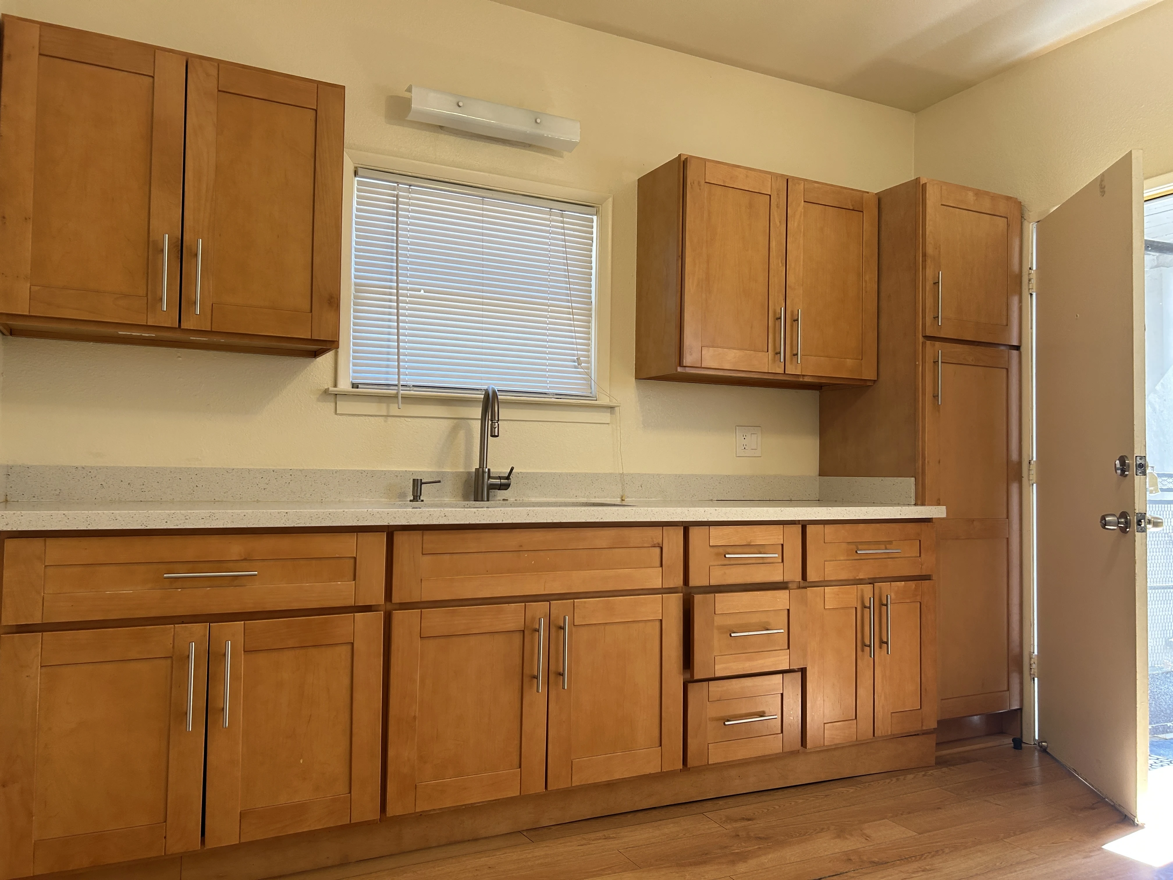 1143 Parker Ave photo 5
