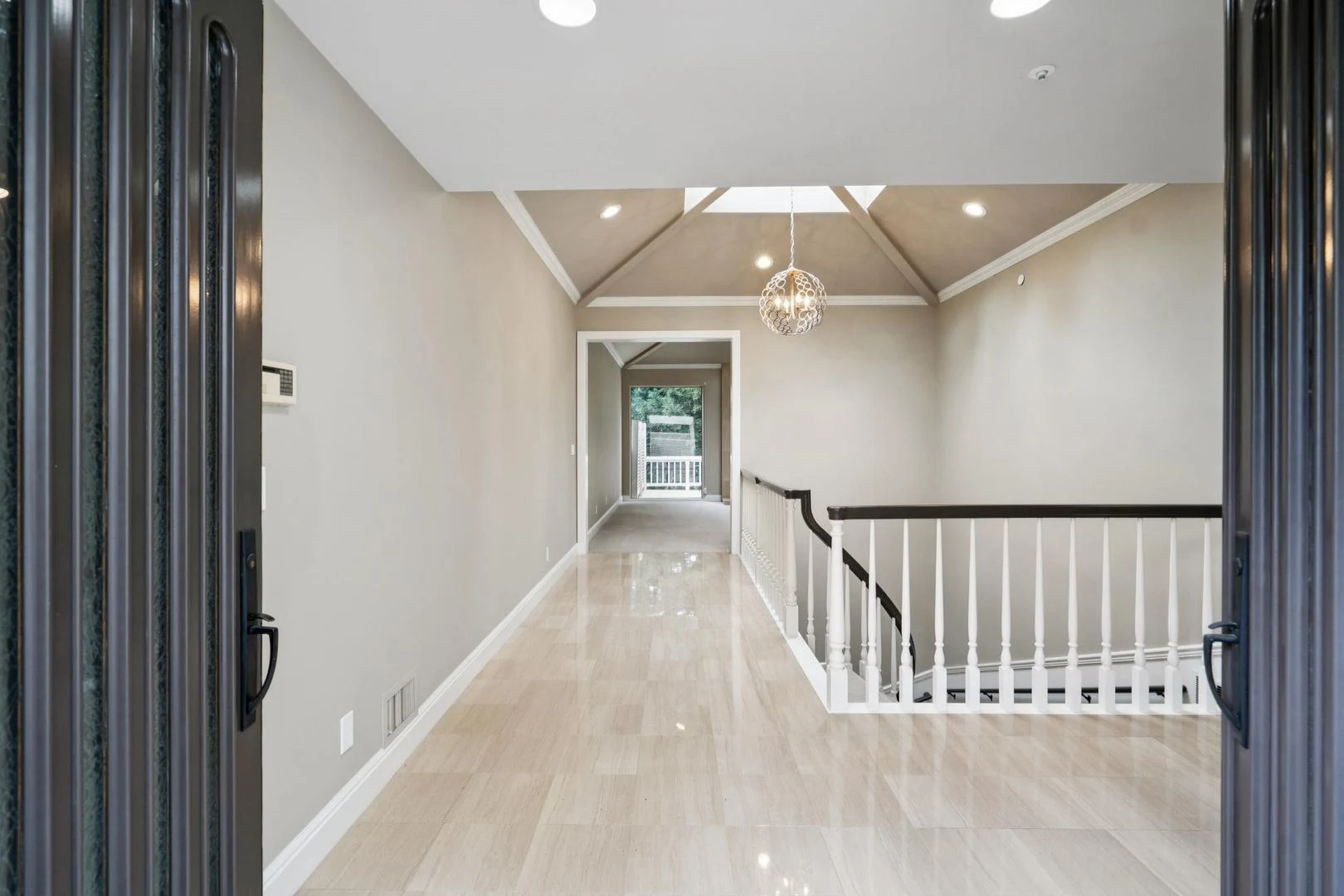 651 Manresa Ln Los Altos, CA 94022 photo 2
