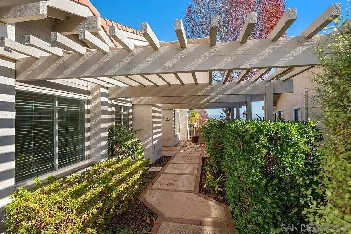 6393 Cardeno Dr. photo 2