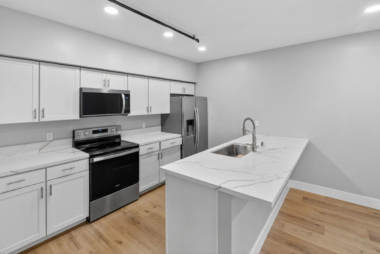1520 Independence Way Vista, CA 92084