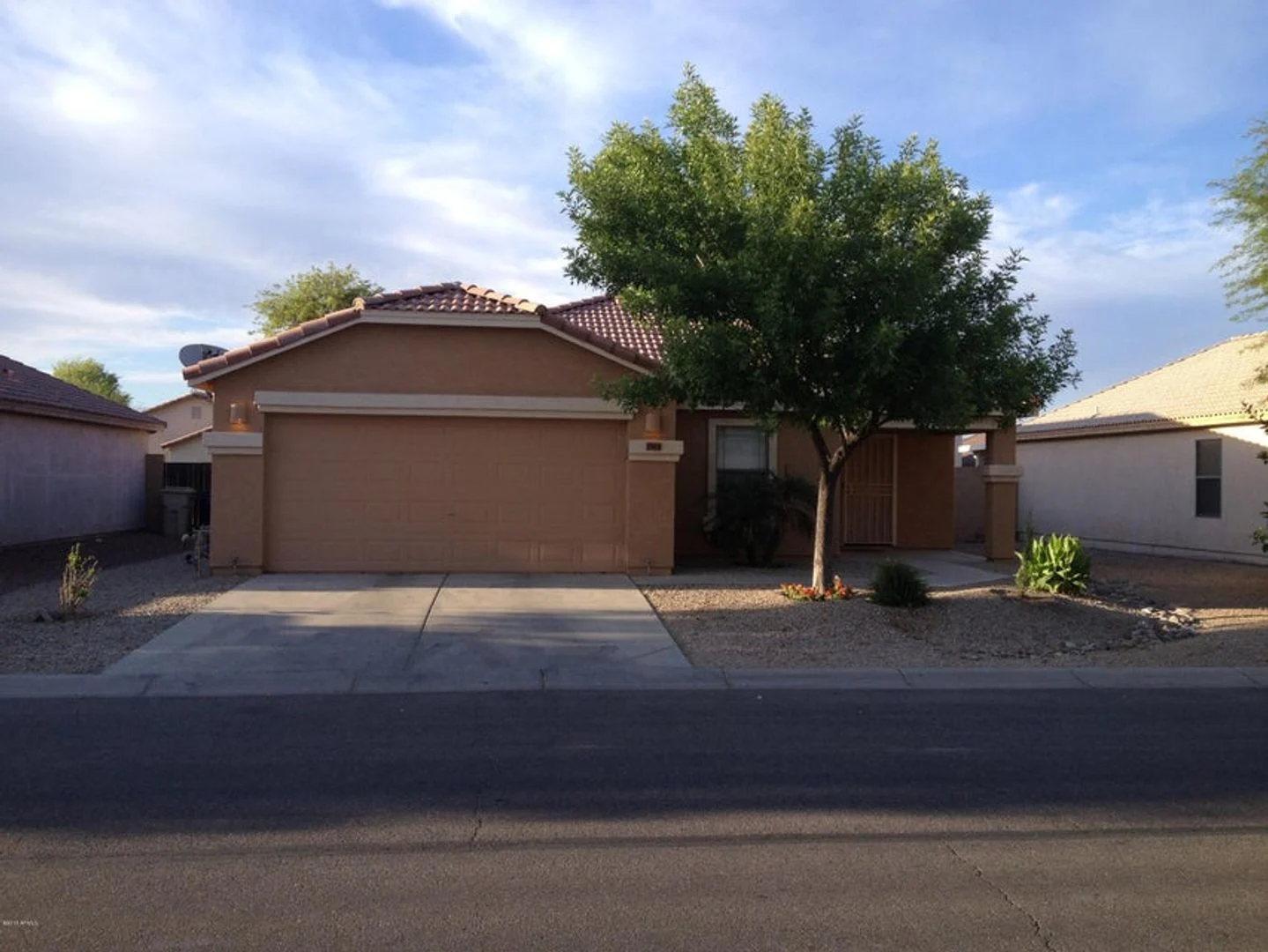 2068 E Andalusian Loop San Tan Valley, AZ 85140 photo 2
