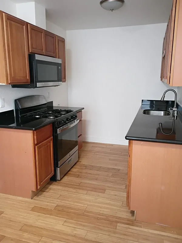 Apartments on Alhambra Way · Martinez