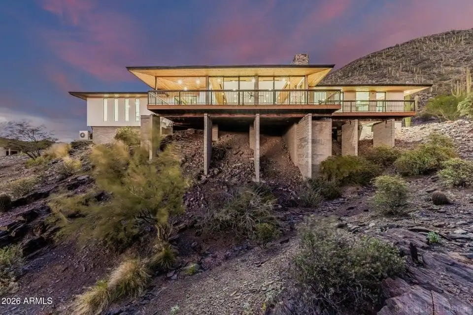 6111 Victoria Dr Cave Creek, AZ 85331 photo 3
