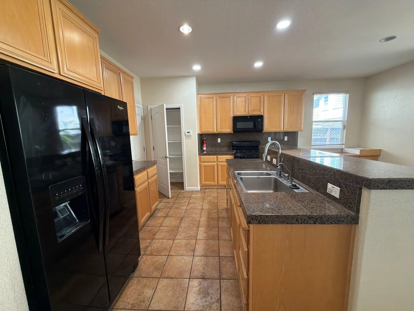 1866 White Sands St Brentwood, CA 94513 photo 4
