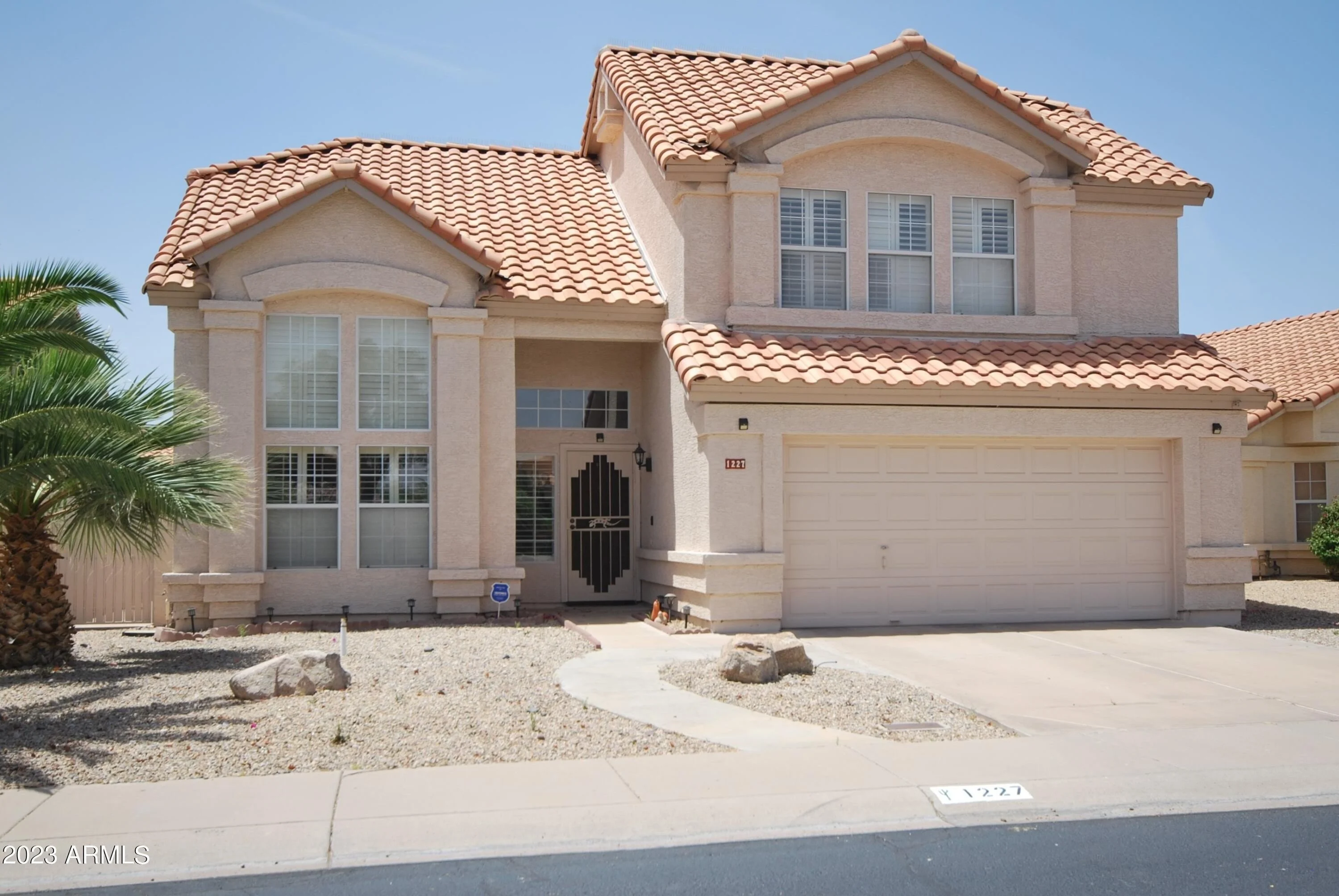 1227 E Glenhaven Dr Phoenix, AZ 85048 photo 2