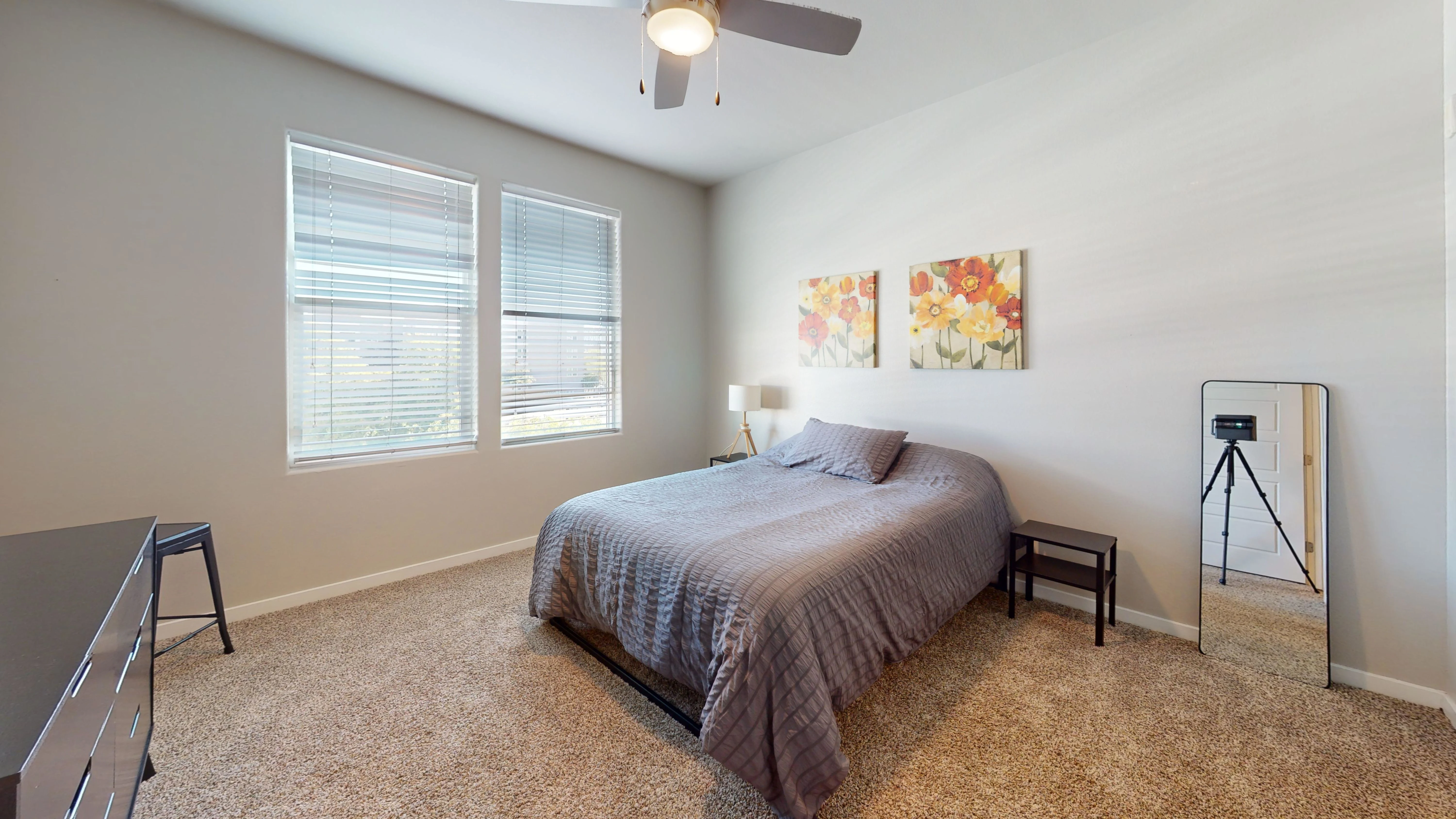 1260 W University Dr photo 3