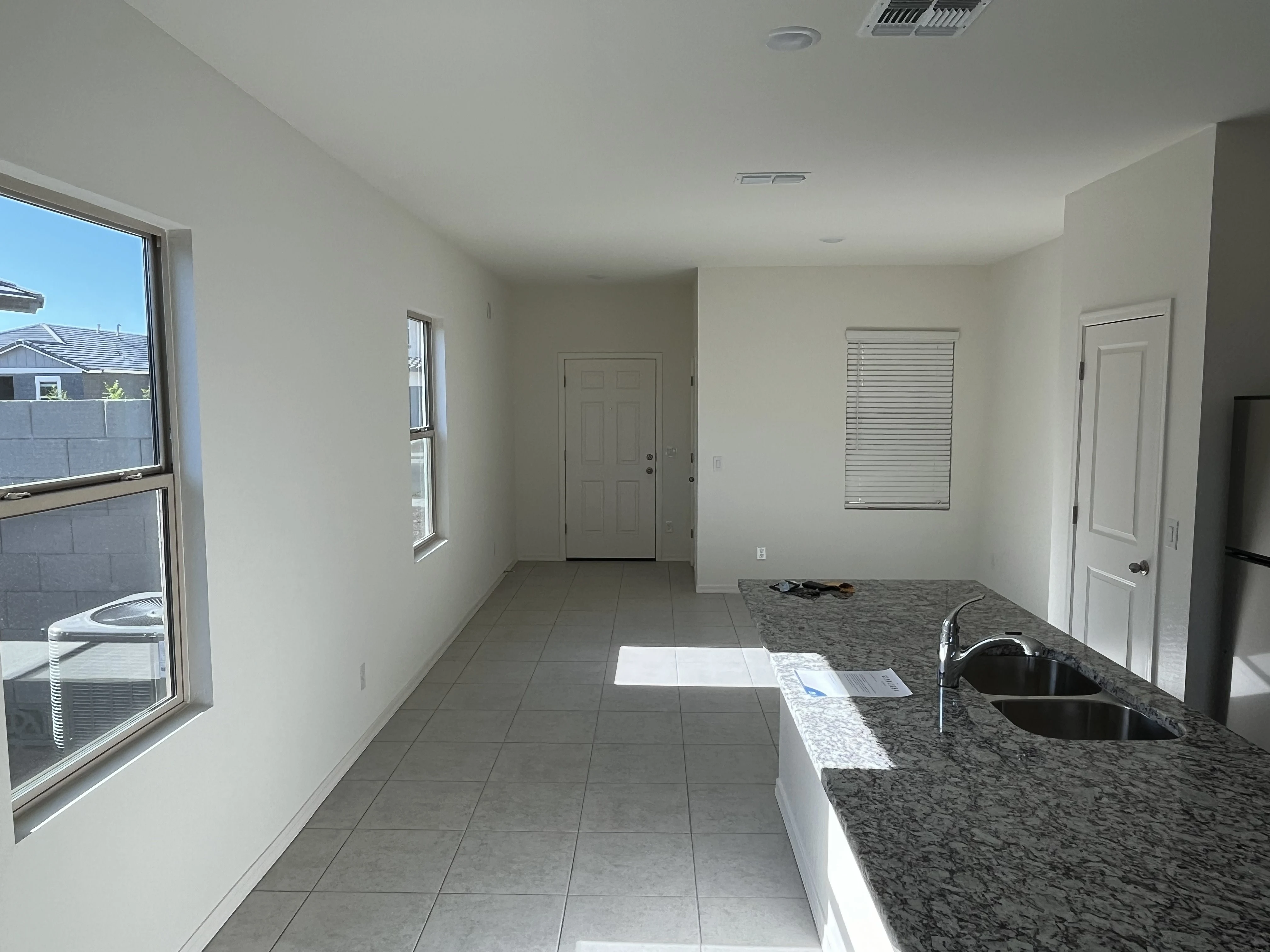 5823 West Willow Ridge Drive photo 2