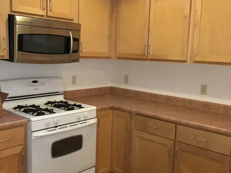 630 Square Foot Condo Home Has 0 Bedrooms And 1.0 Bathrooms. photo 4