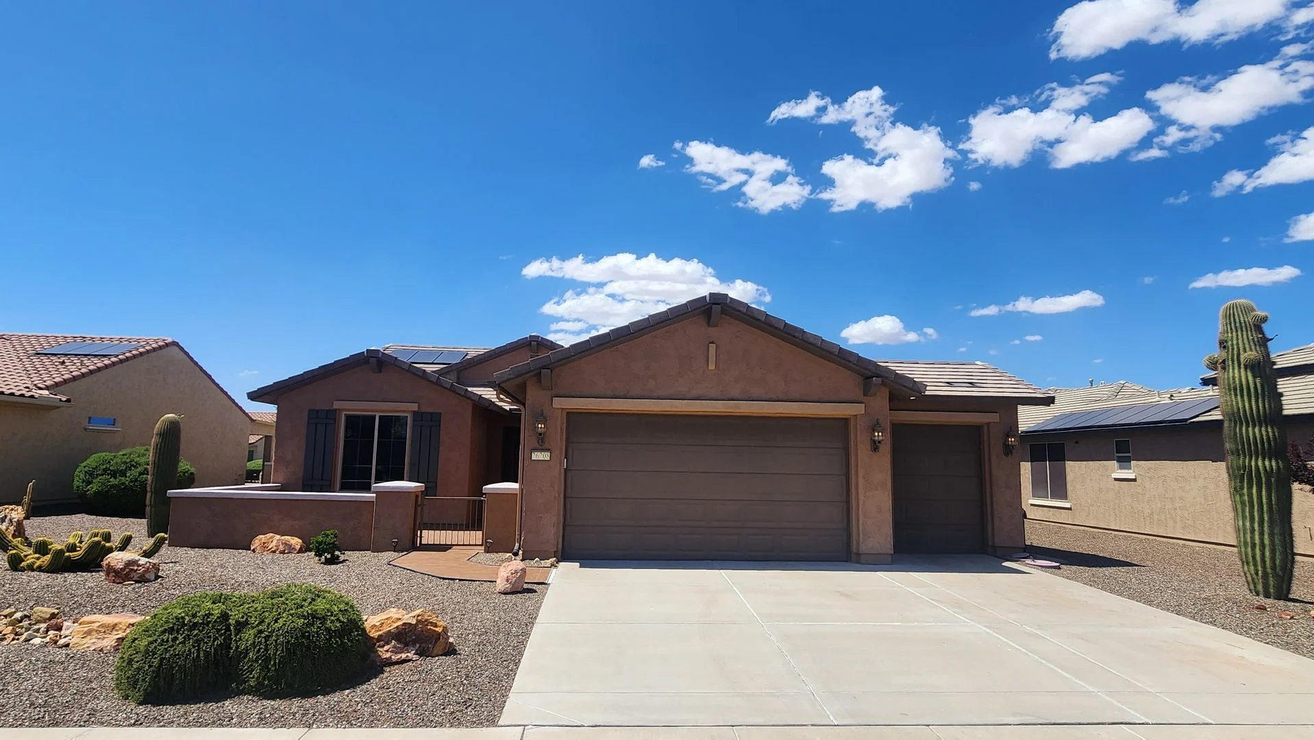 26208 West Tina Lane, Buckeye, AZ 85396 photo 2