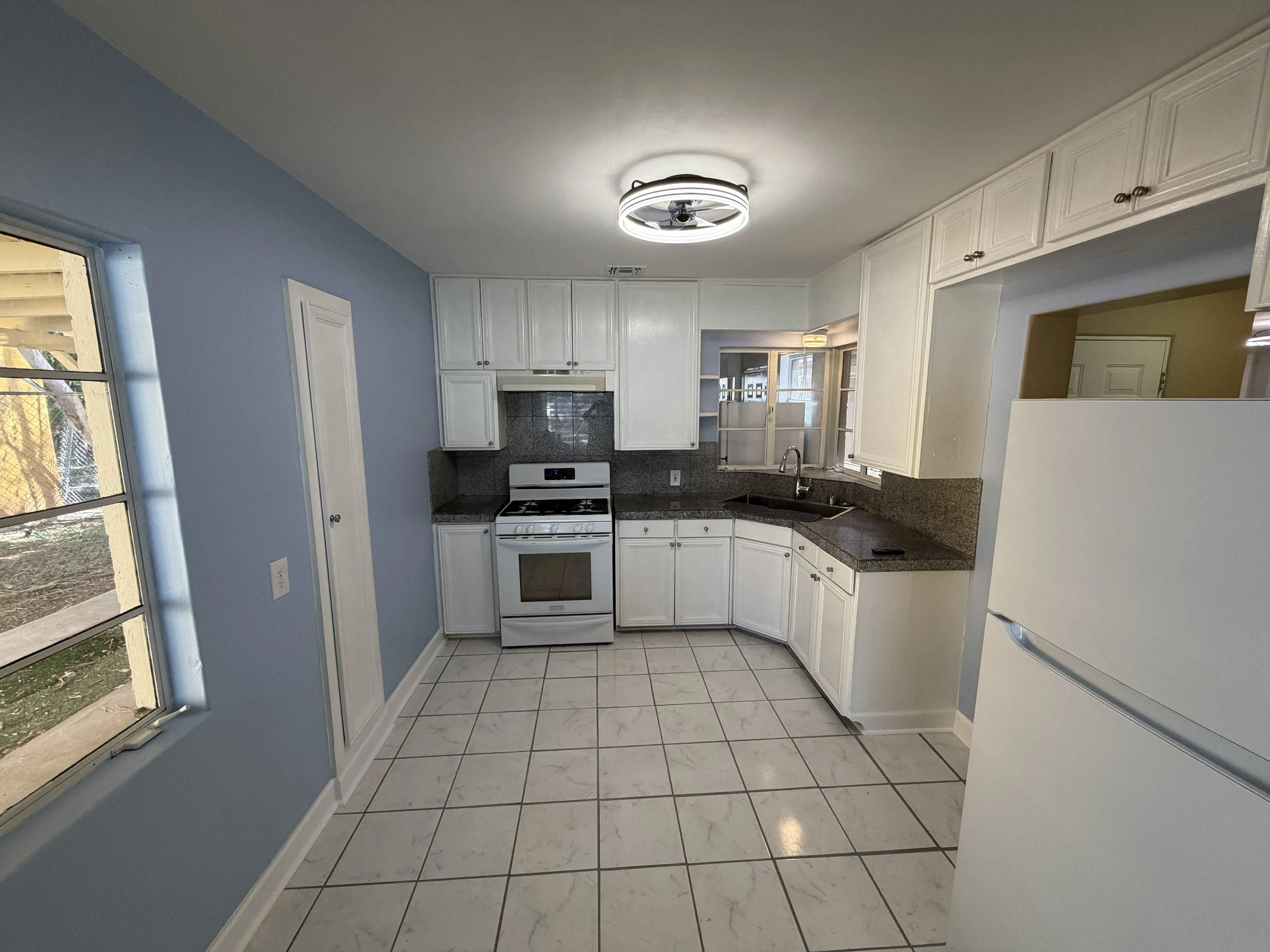 537 W Mariposa St Phoenix, AZ 85013 photo 4