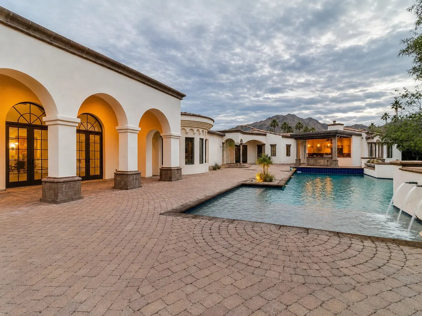 6770 E Bluebird Ln photo 2