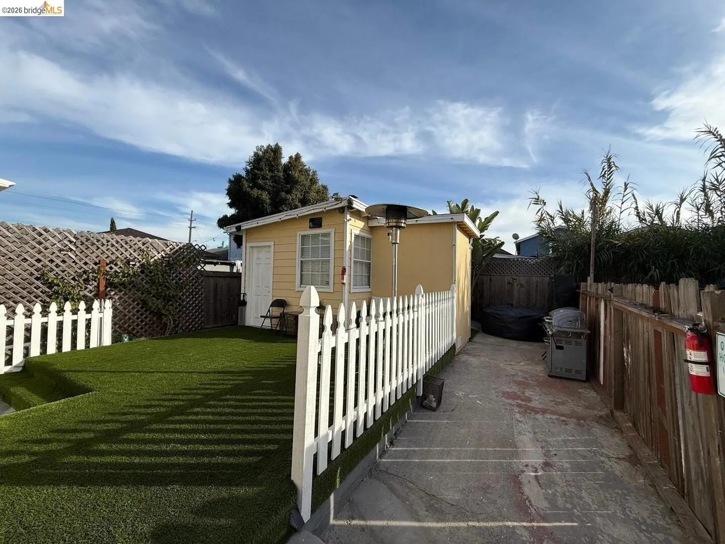 1242 88th Ave Oakland, CA 94621 photo 2