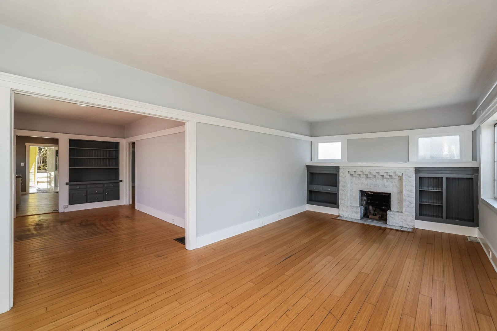 2BR/1BA Single Family House on Congress Ave · Oakland photo 3
