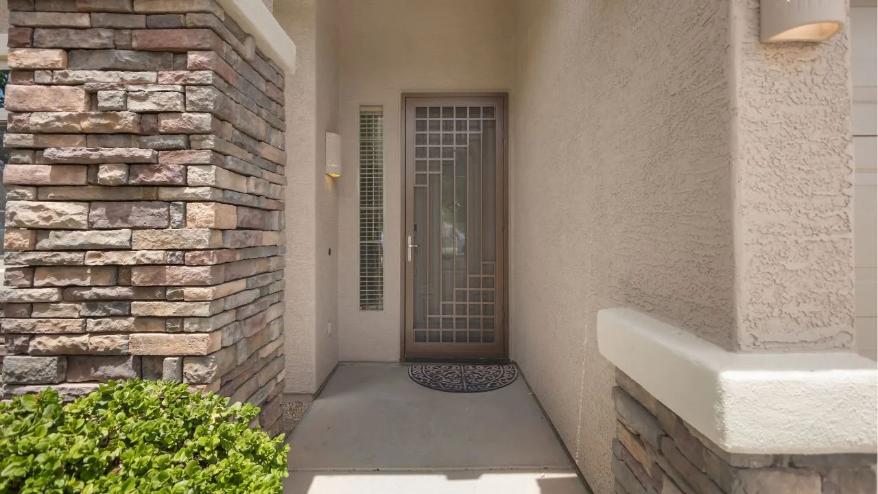 8352 W Molly Ln photo 2