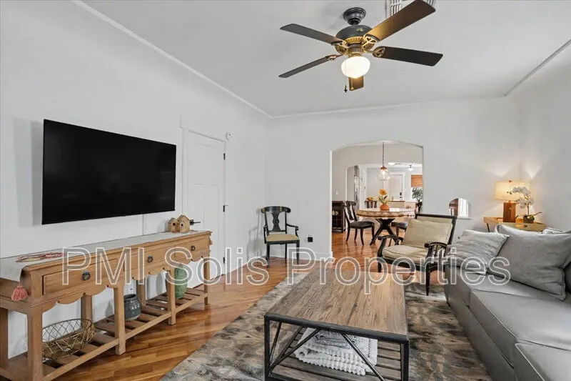 724 E Portland St Phoenix, AZ 85006 photo 5