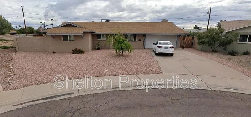 1421 S Roberts Rd Tempe, AZ 85281 photo 5